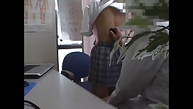 يعاقب بشدة تلميذة رو ...