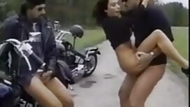 الشقيقة الصغرى تطلب  ...