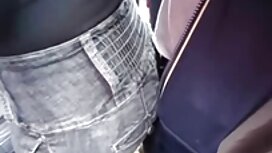 مثليات جميلة تلعب مع ...